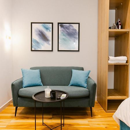 Durres Str Modern Apartments - The Nest Tirana Exteriér fotografie