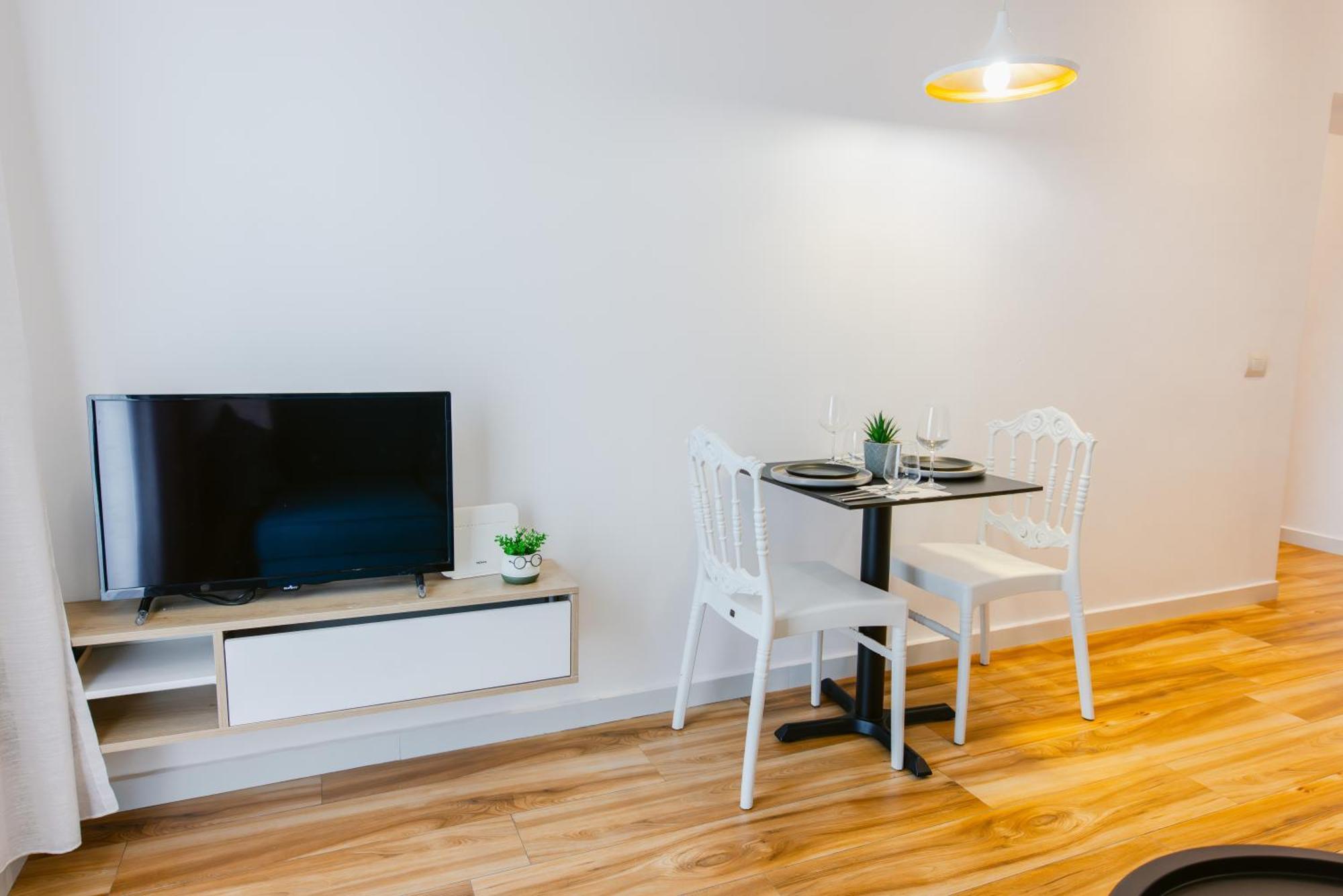 Durres Str Modern Apartments - The Nest Tirana Exteriér fotografie